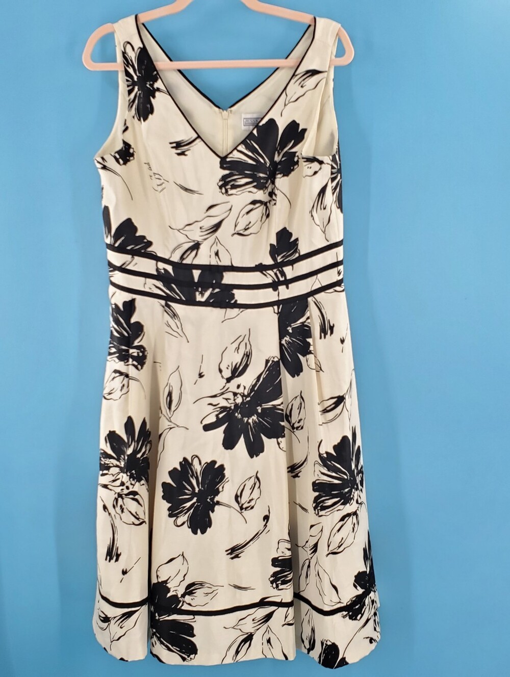 Jessica Howard white and black floral dress 14